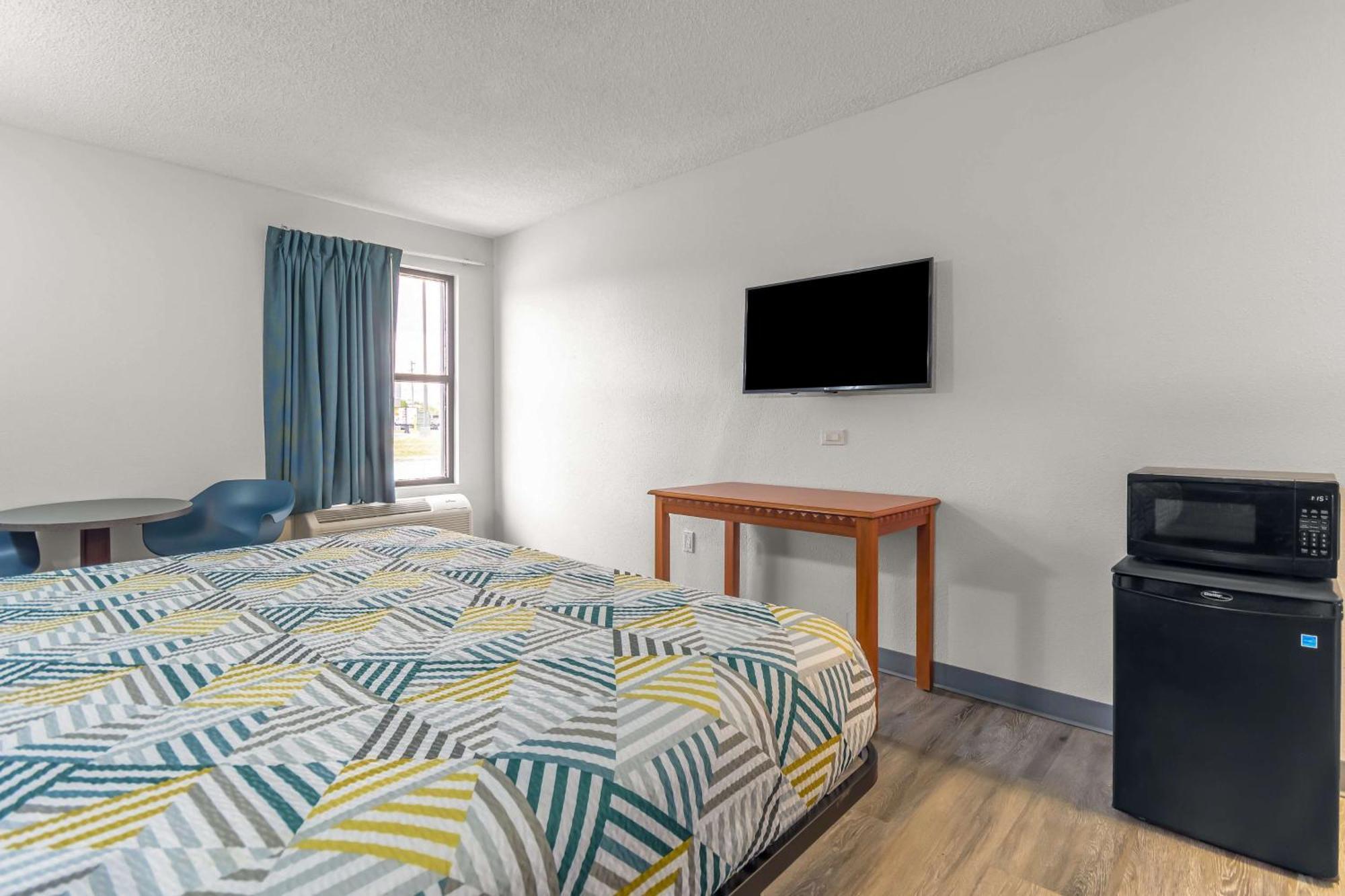 Motel 6 - Franklin, Oh エクステリア 写真